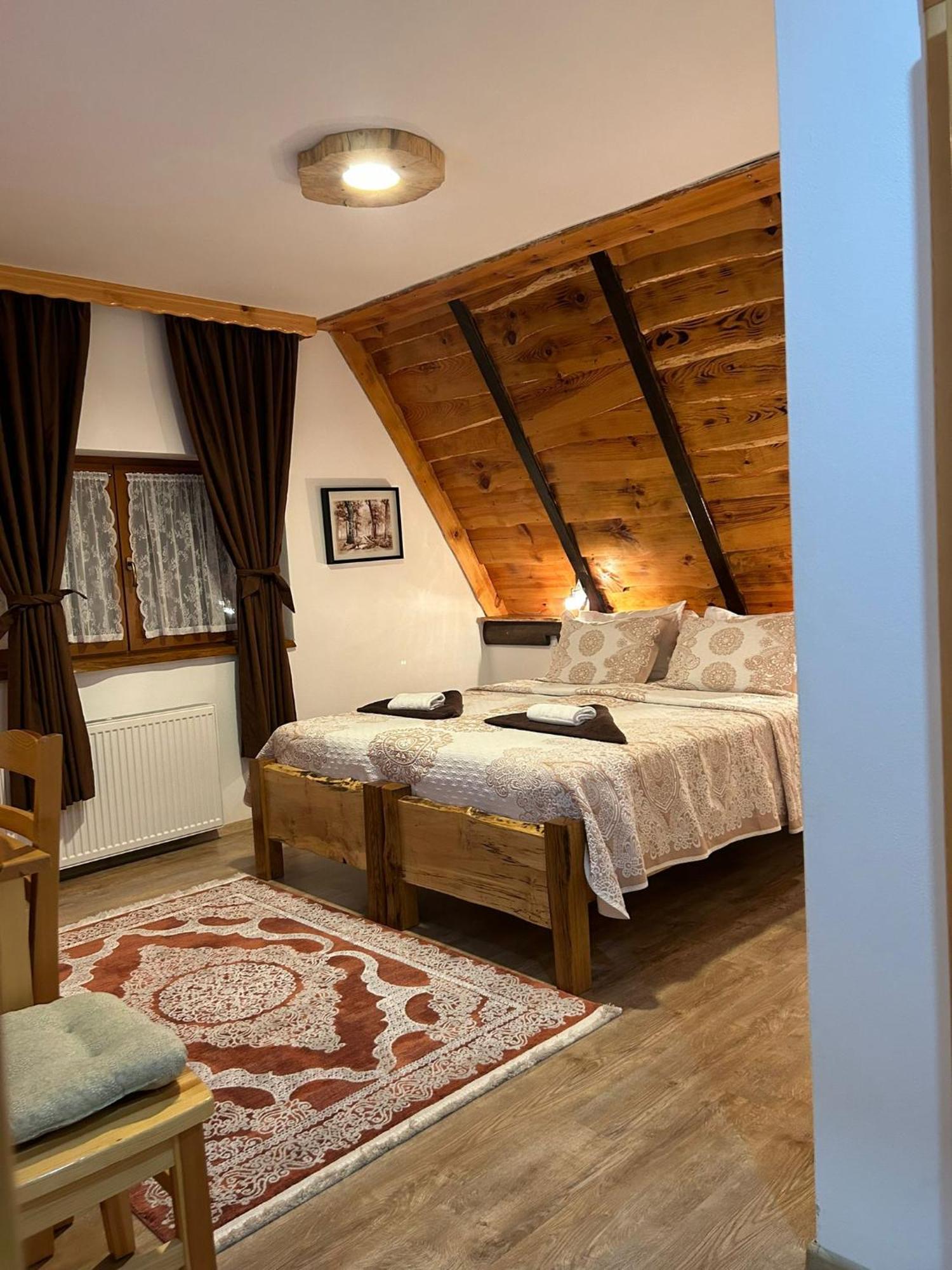 Rustic Lodge Plitvice 1 Plitvička Jezera Exterior foto